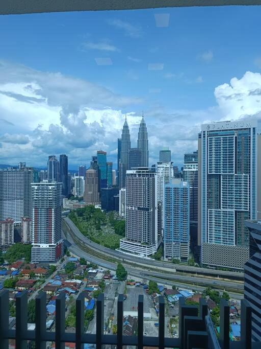 Appartement Cl 29A Insta Klcc View & Infinity Pool à Kuala Lumpur Extérieur photo
